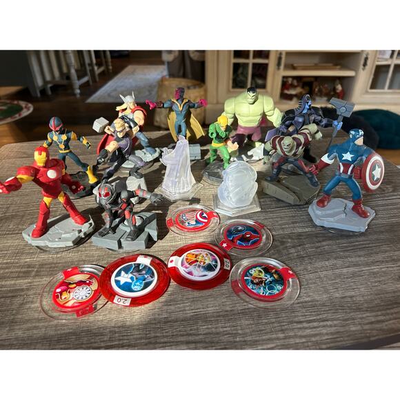 Disney Infinity Lot of 19 Figures Marvel Universe